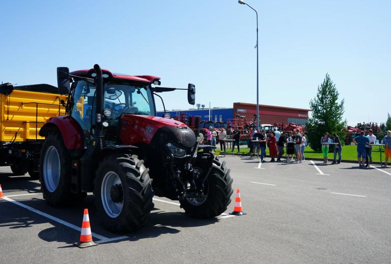 Geriausio Lietuvos traktorininko konkursas pasiekė finišą