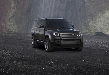 Land Rover pristatė naująsias Defender versijas