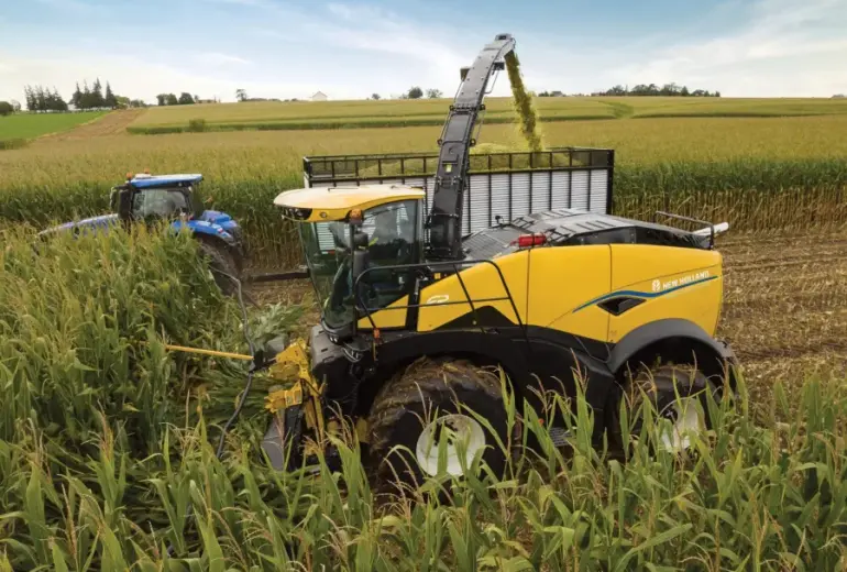 New Holland atnaujina savaeigius pašarų smulkintuvus